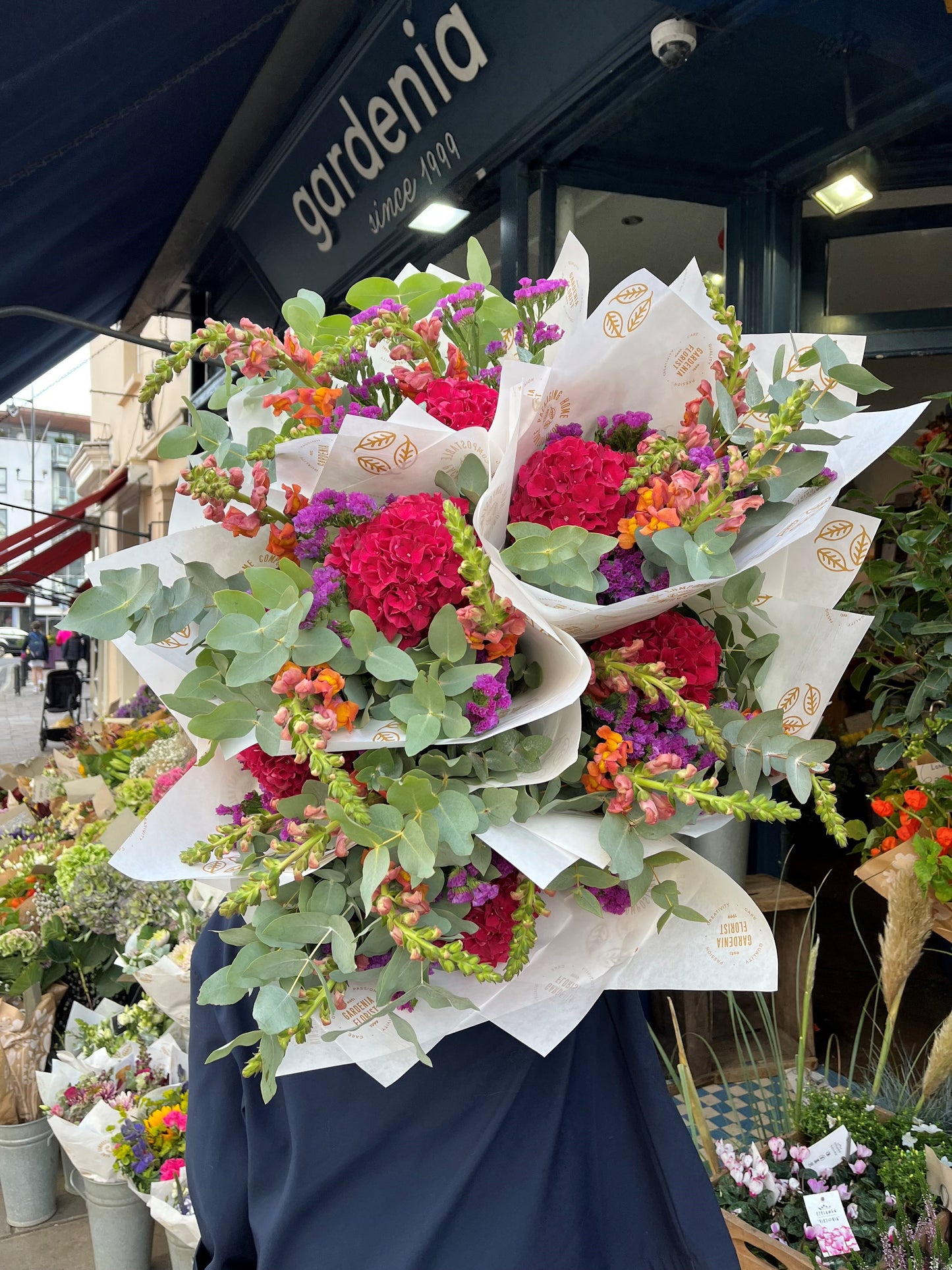 Blooms on Repeat – Florist Arranged: A Seasonal Flower Subscription
