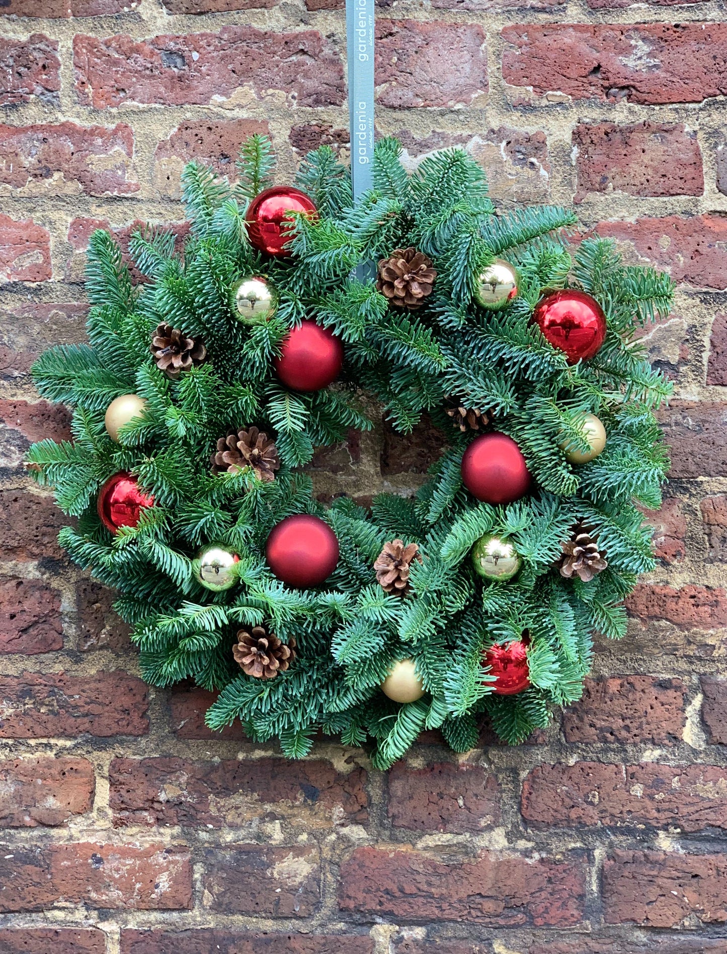 Bauble & pine cone wreath