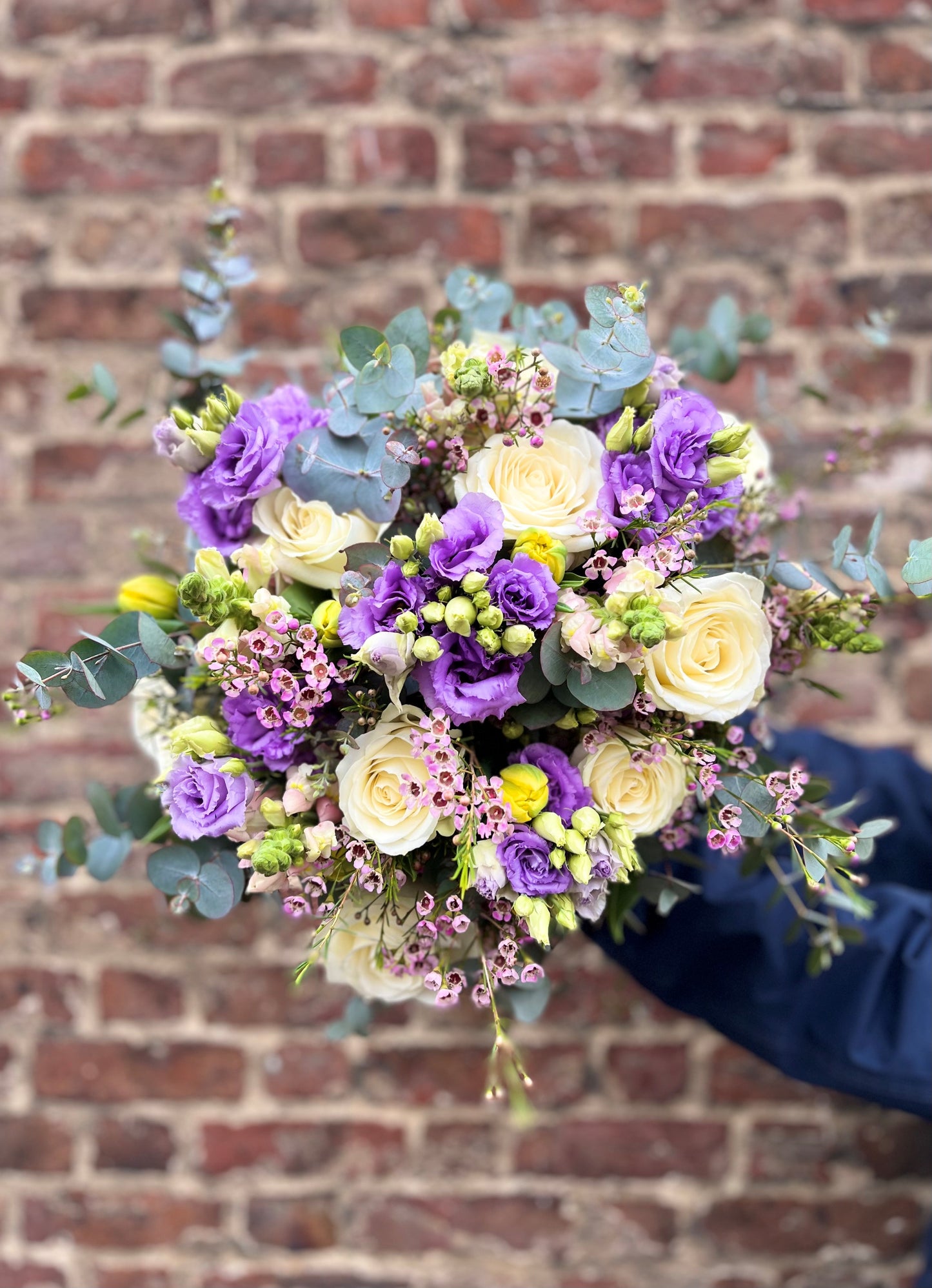 Seasonal Easter Handtie