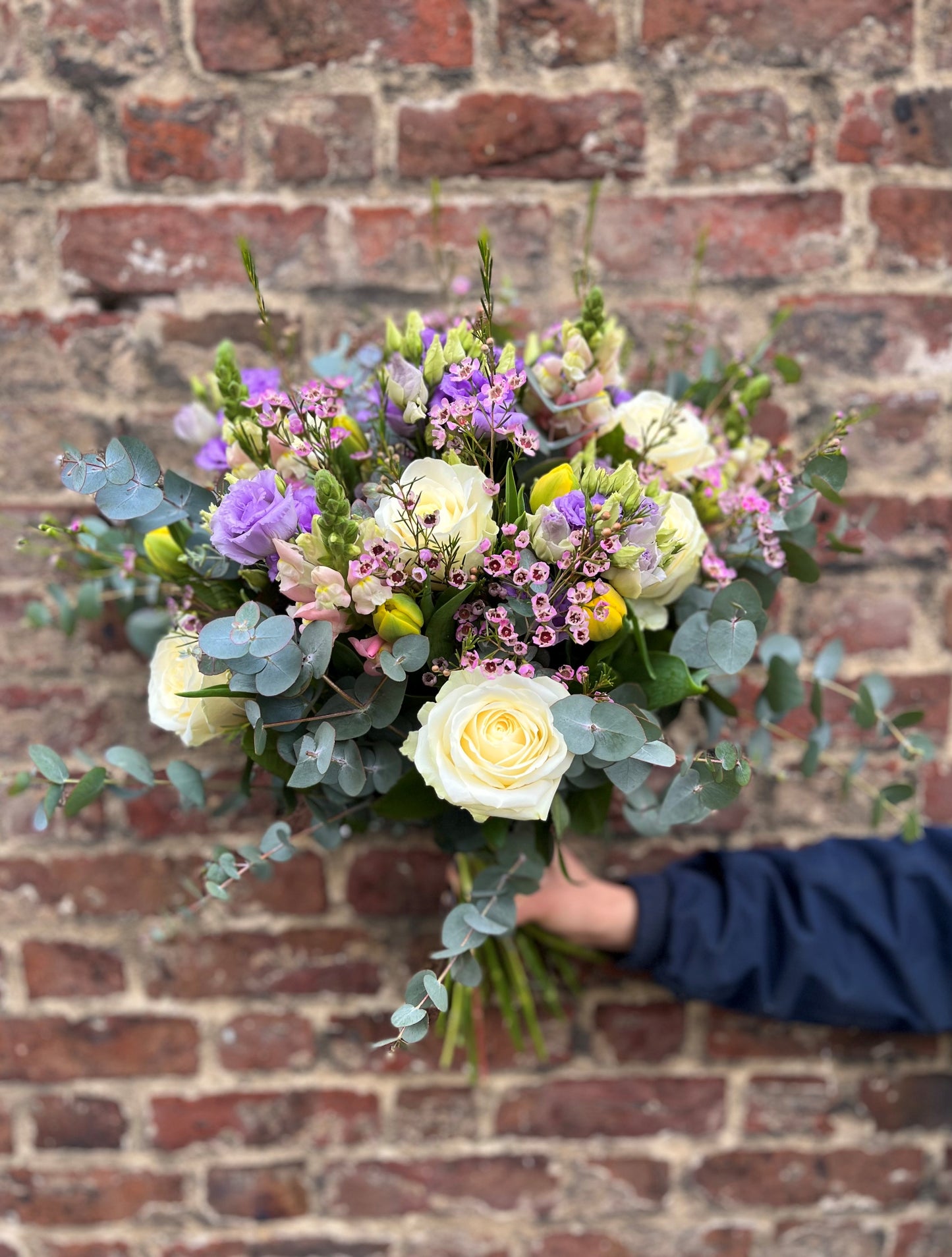 Seasonal Easter Handtie
