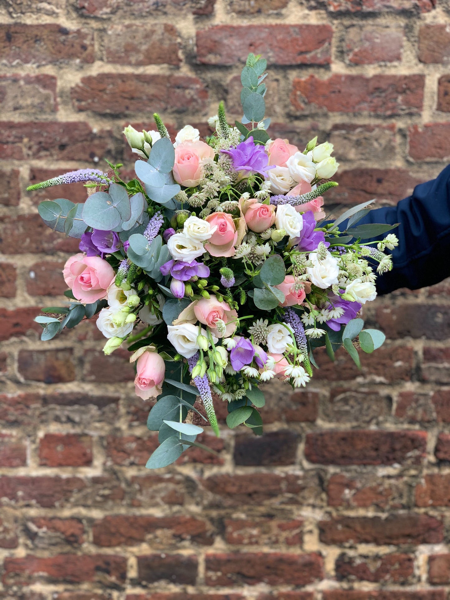 Seasonal Pretty Pastels Handtie