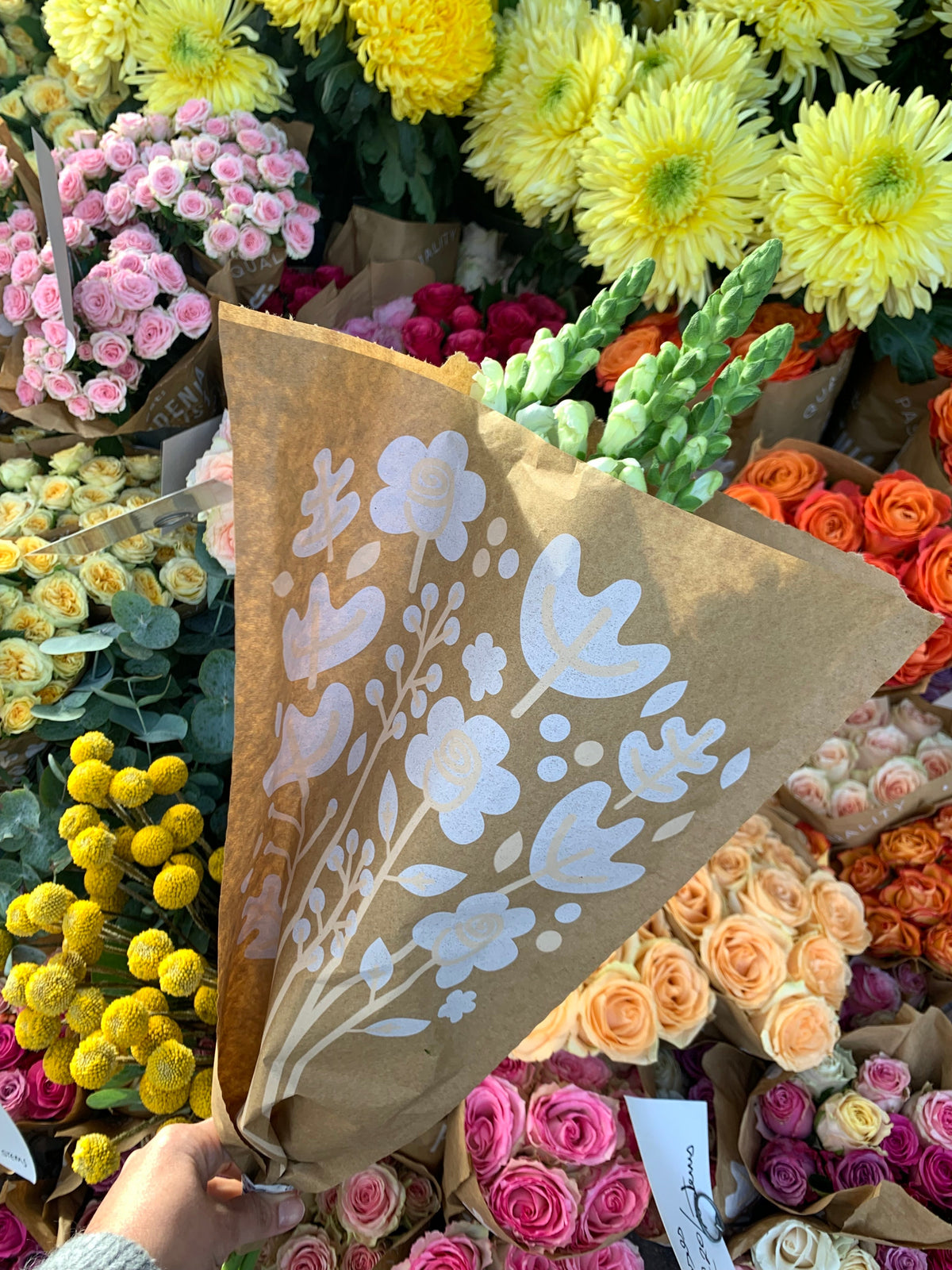 Gardenia flower packaging designed for home composting