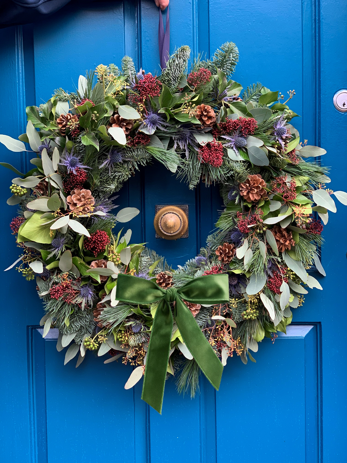 Glencoe wreath with wide green velvet bow