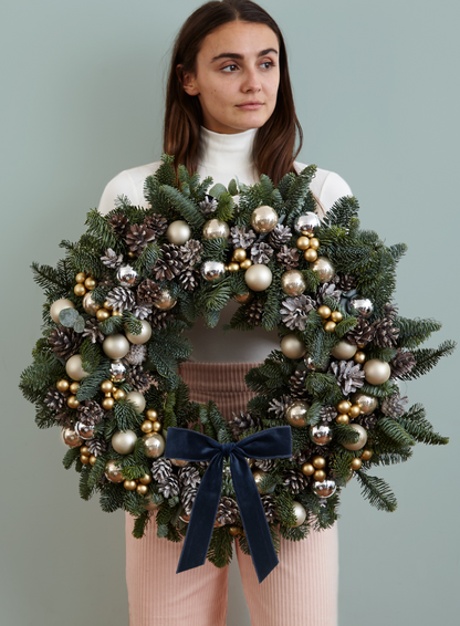 Meribel wreath with wide navy velvet bow