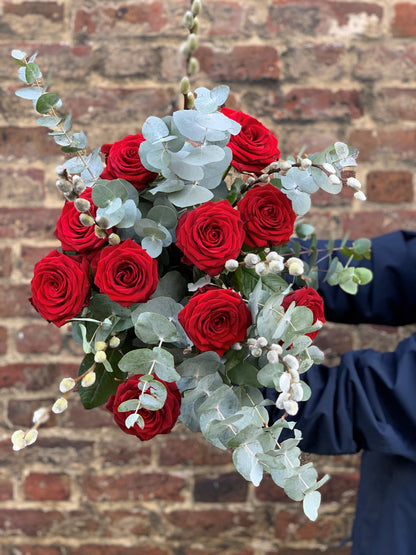 Luxury Natural Red Rose Bunch